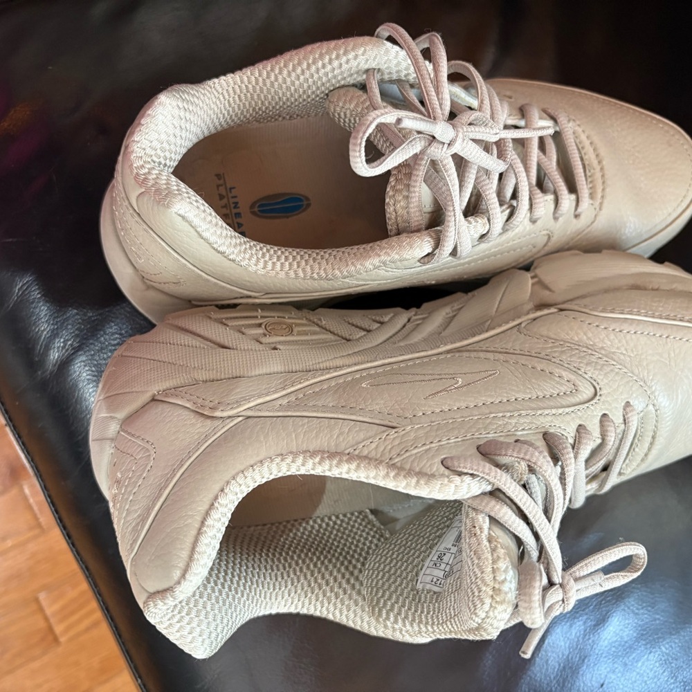 Like New Brooks Off-White Woven Sneakers